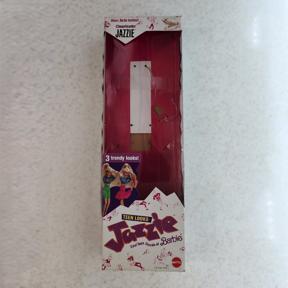 Jazzy Teen Looks Cheerleader Box Only